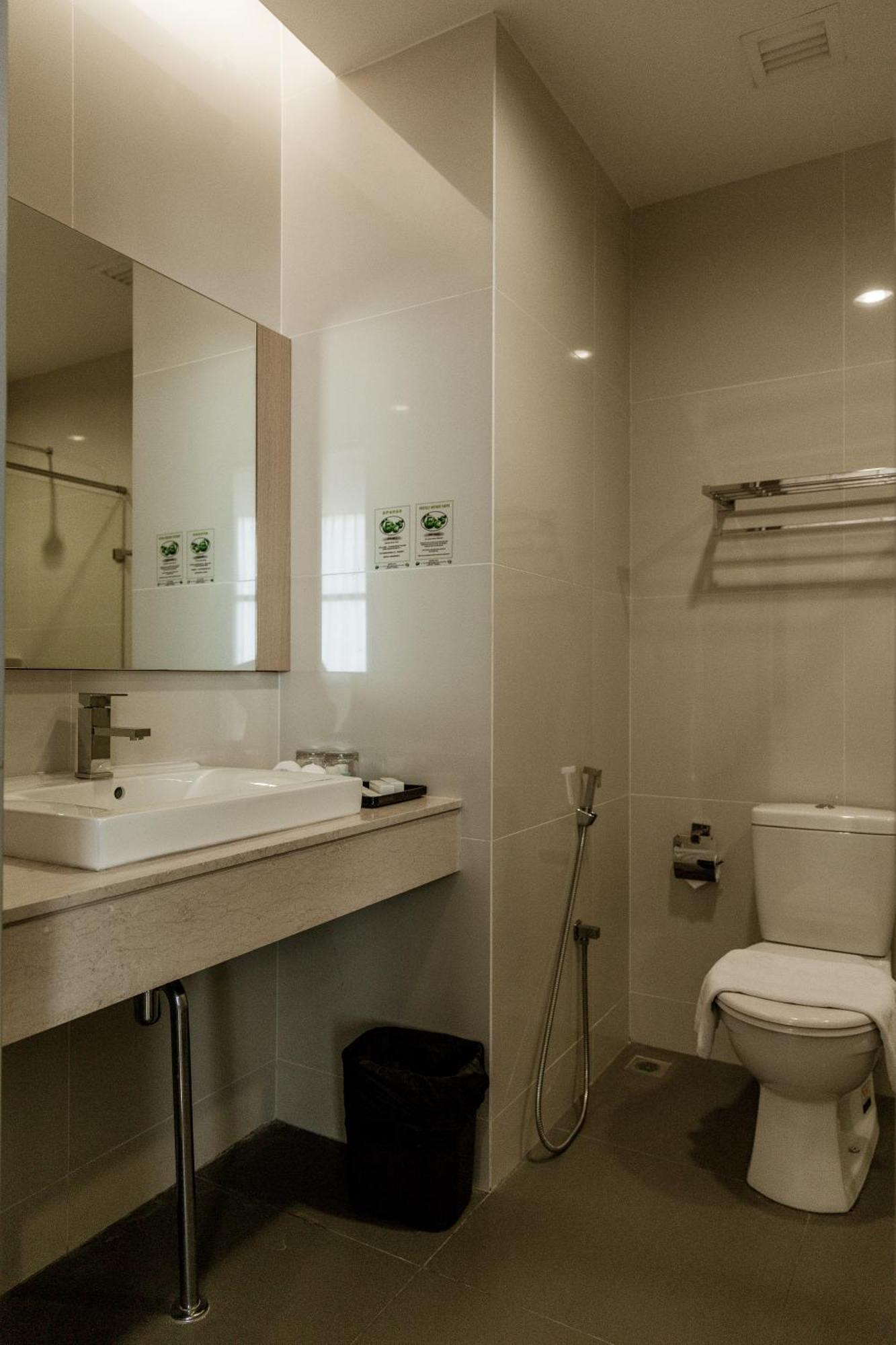 Hotel N°5 كوتا كينابالو المظهر الخارجي الصورة